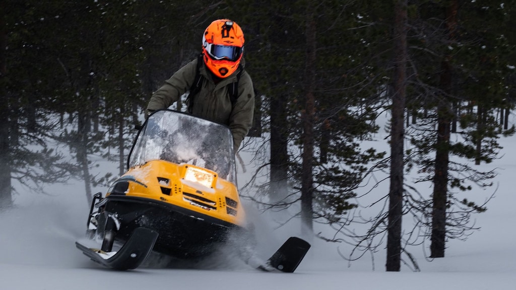 "Toen ik hier kwam wonen was ik niet heel technisch, nu kan ik mijn sneeuwscooter in en uit elkaar halen."